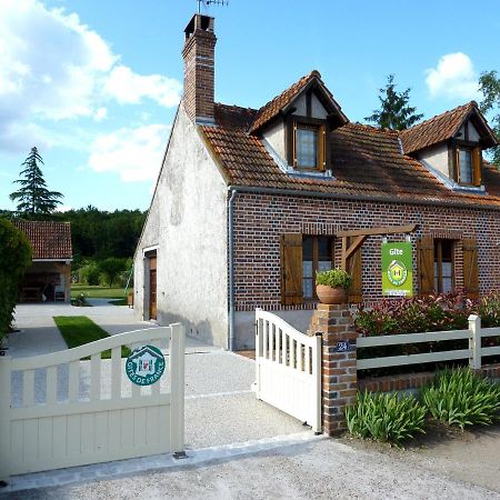 Gite De Sologne "Les Galoches" Dhuizon Buitenkant foto