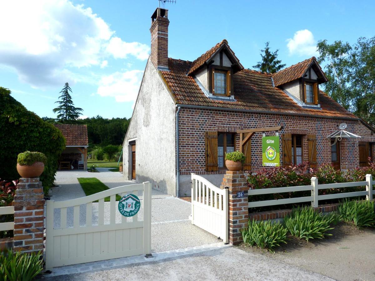 Gite De Sologne "Les Galoches" Dhuizon Buitenkant foto