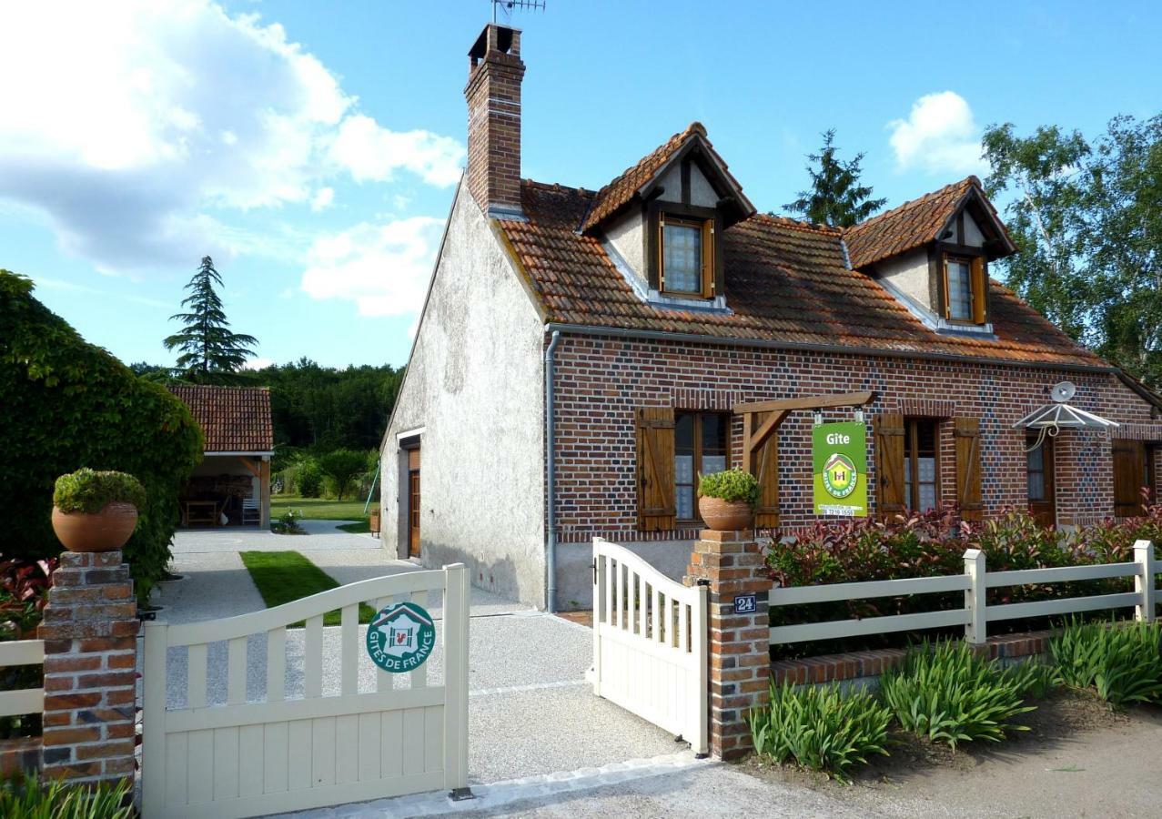 Gite De Sologne "Les Galoches" Dhuizon Buitenkant foto