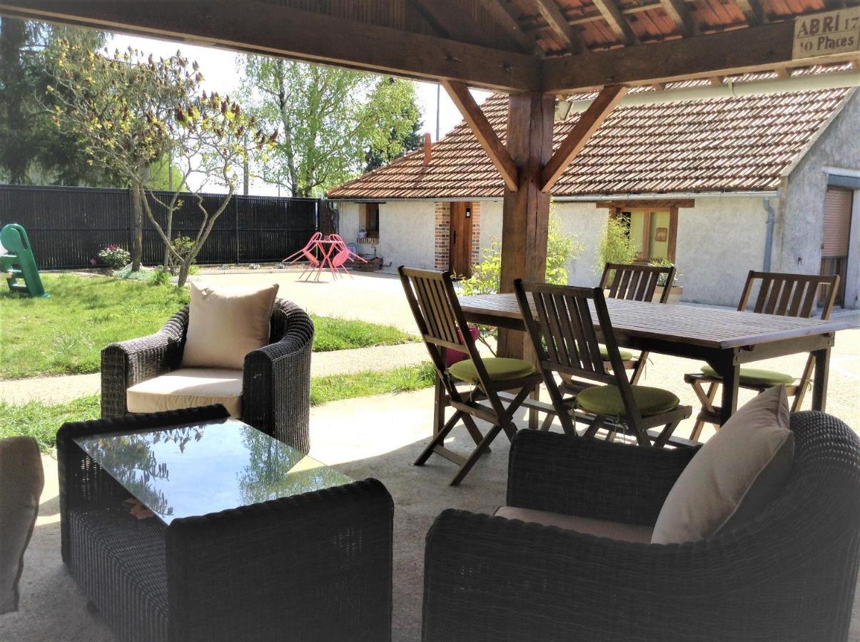 Gite De Sologne "Les Galoches" Dhuizon Buitenkant foto